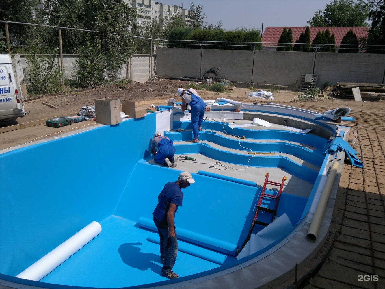 Landscaping services pool maintenance services pool cleaning services pool installation services pool construction services pool renovation services automatic irrigation system in Dubai